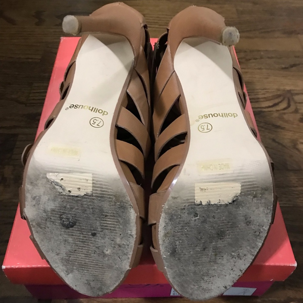 Heels - Picture 4 of 5
